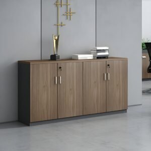 Credenza con 4 puertas